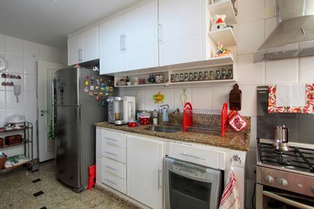 Apartamento à venda com 165m², 3 quartos e 2 vagasCozinha