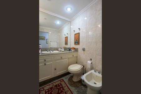 Apartamento à venda com 165m², 3 quartos e 2 vagasBanheiro