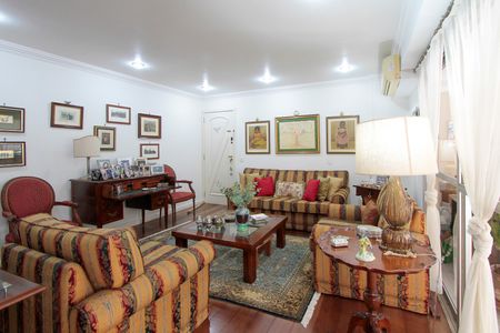 Apartamento à venda com 165m², 3 quartos e 2 vagasSala