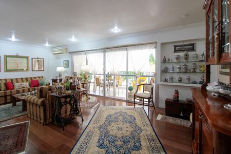 Apartamento à venda com 165m², 3 quartos e 2 vagasSala