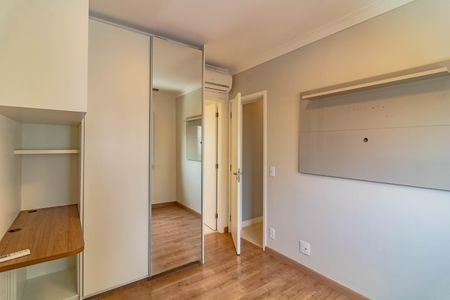 Apartamento à venda com 66m², 2 quartos e 2 vagasQuarto 2