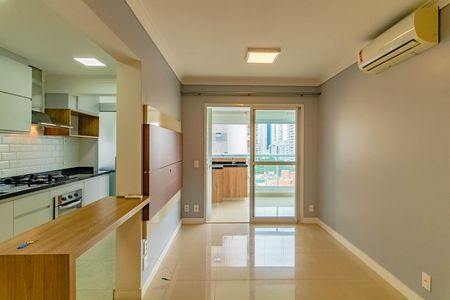 Apartamento à venda com 66m², 2 quartos e 2 vagasSala