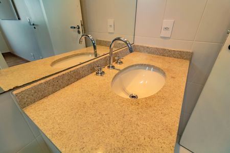 Apartamento à venda com 66m², 2 quartos e 2 vagasBanheiro