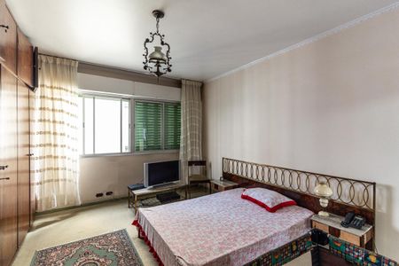 Apartamento à venda com 220m², 4 quartos e 1 vaga Apartamento à venda com 220m², 4 quartos e 1 vagaQuarto da Suíte