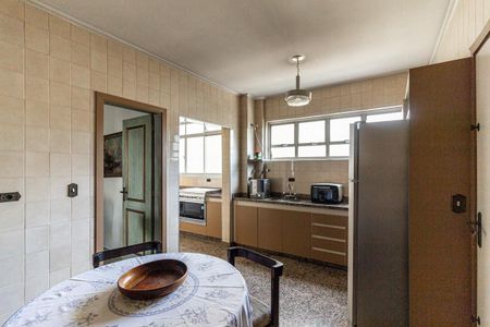 Apartamento à venda com 220m², 4 quartos e 1 vaga Apartamento à venda com 220m², 4 quartos e 1 vagaCozinha