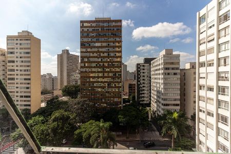 Apartamento à venda com 220m², 4 quartos e 1 vaga Apartamento à venda com 220m², 4 quartos e 1 vagaVista do Quarto 3