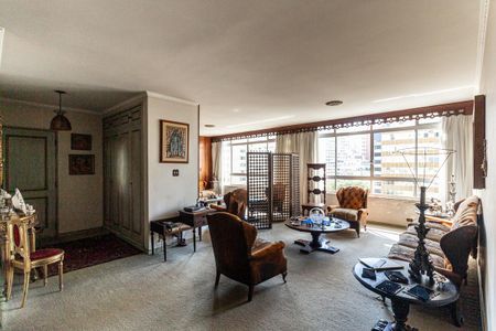 Apartamento à venda com 220m², 4 quartos e 1 vaga Apartamento à venda com 220m², 4 quartos e 1 vagaSala