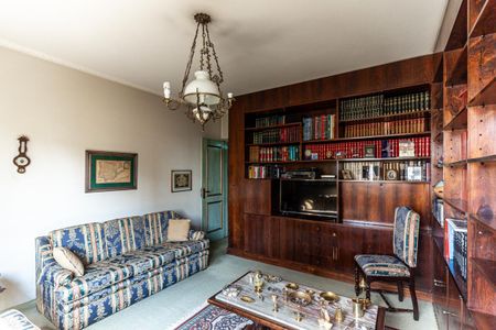 Apartamento à venda com 220m², 4 quartos e 1 vaga Apartamento à venda com 220m², 4 quartos e 1 vagaQuarto 1