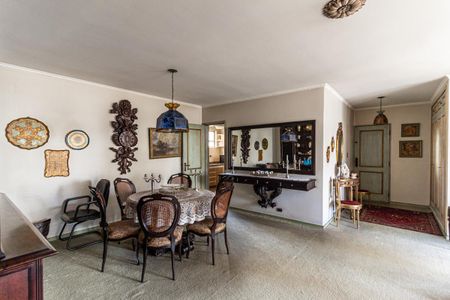 Apartamento à venda com 220m², 4 quartos e 1 vaga Apartamento à venda com 220m², 4 quartos e 1 vagaSala