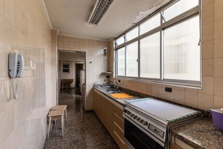 Apartamento à venda com 220m², 4 quartos e 1 vaga Apartamento à venda com 220m², 4 quartos e 1 vagaCozinha
