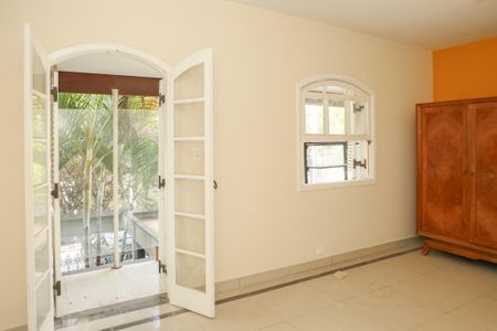 Casa à venda com 245m², 3 quartos e 1 vagaQuarto 1