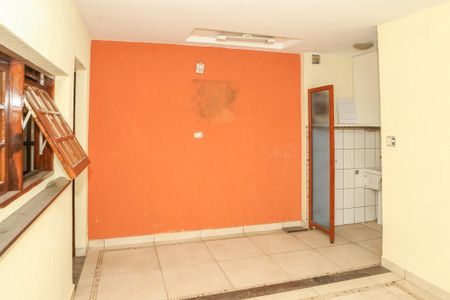 Casa à venda com 245m², 3 quartos e 1 vagaÁrea de Serviço e Quintal