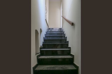 Casa à venda com 245m², 3 quartos e 1 vagaEscada 1