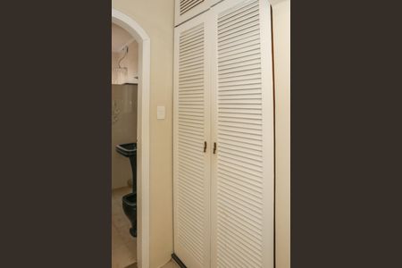 Casa à venda com 245m², 3 quartos e 1 vagaCorredor