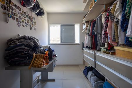 Casa à venda com 198m², 3 quartos e 1 vaga Casa à venda com 198m², 3 quartos e 1 vagaCloset da Suíte