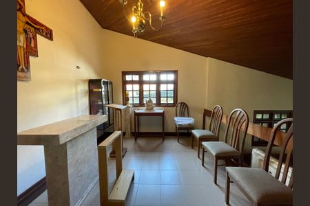Casa à venda com 410m², 3 quartos e 8 vagasSala 5