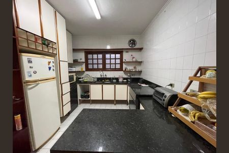 Casa à venda com 410m², 3 quartos e 8 vagasCozinha