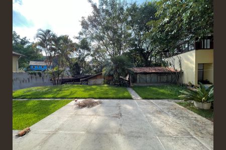 Casa à venda com 410m², 3 quartos e 8 vagasQuintal