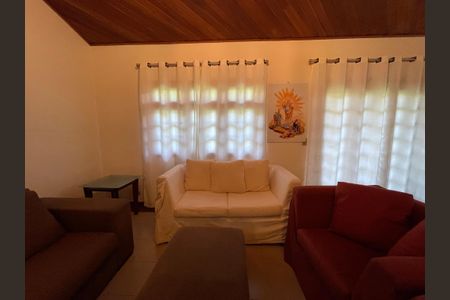 Casa à venda com 410m², 3 quartos e 8 vagasSala 1