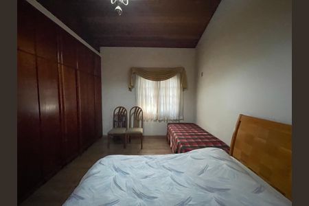 Casa à venda com 410m², 3 quartos e 8 vagasQuarto 3