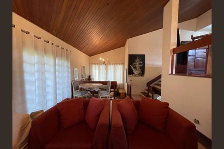 Casa à venda com 410m², 3 quartos e 8 vagasSala 1