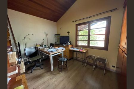 Casa à venda com 410m², 3 quartos e 8 vagasQuarto 2