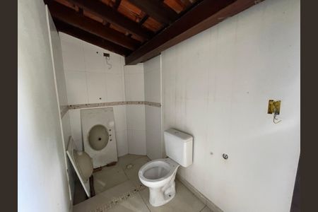 Casa à venda com 410m², 3 quartos e 8 vagasBanheiro 4