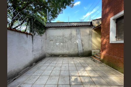 Casa à venda com 410m², 3 quartos e 8 vagasQuintal