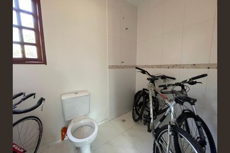 Casa à venda com 410m², 3 quartos e 8 vagasBanheiro 5