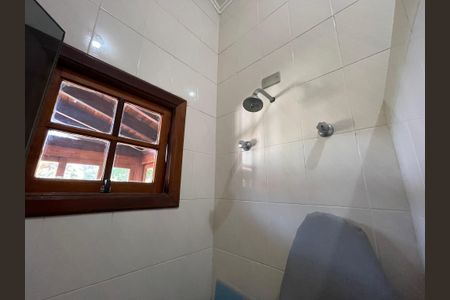 Casa à venda com 410m², 3 quartos e 8 vagasBanheiro 2