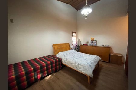 Casa à venda com 410m², 3 quartos e 8 vagasQuarto 3