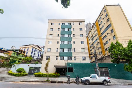 Apartamento para alugar com 74m², 2 quartos e 1 vagaFachada