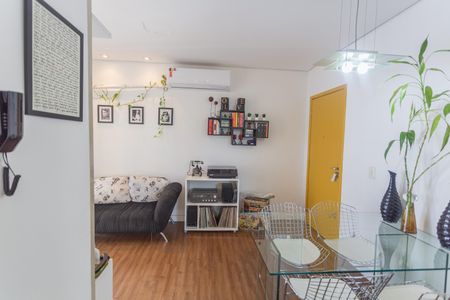 Apartamento para alugar com 74m², 2 quartos e 1 vagaSala