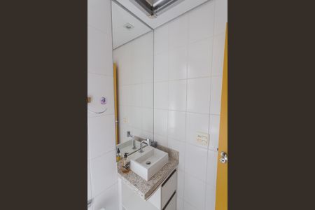 Apartamento para alugar com 74m², 2 quartos e 1 vagaBanheiro Social