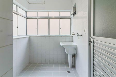 Apartamento à venda com 67m², 2 quartos e 1 vagaÁrea de Serviço