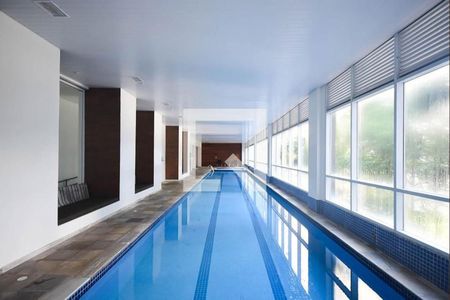 Apartamento à venda com 170m², 3 quartos e 3 vagasÁrea comum - Piscina Coberta