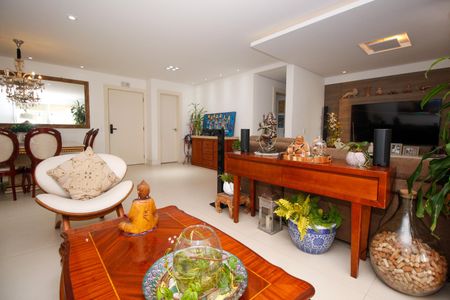 Apartamento à venda com 170m², 3 quartos e 3 vagasSala