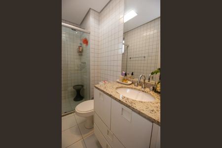 Apartamento à venda com 170m², 3 quartos e 3 vagasBanheiro da Suíte 1