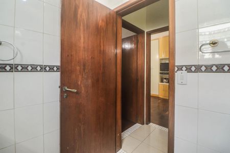 Casa à venda com 159m², 3 quartos e 2 vagas Casa à venda com 159m², 3 quartos e 2 vagasBanheiro
