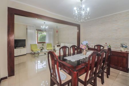 Casa à venda com 159m², 3 quartos e 2 vagas Casa à venda com 159m², 3 quartos e 2 vagasSala