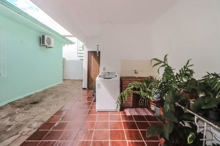 Casa à venda com 159m², 3 quartos e 2 vagas Casa à venda com 159m², 3 quartos e 2 vagasÁrea de Serviço