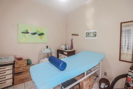 Casa à venda com 159m², 3 quartos e 2 vagas Casa à venda com 159m², 3 quartos e 2 vagasQuarto Auxiliar