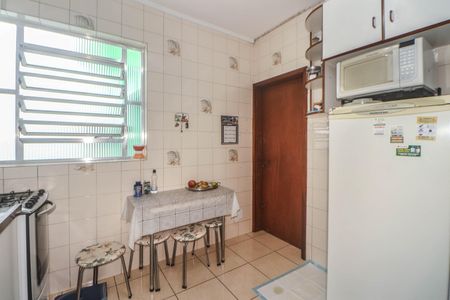 Casa à venda com 159m², 3 quartos e 2 vagas Casa à venda com 159m², 3 quartos e 2 vagasCozinha