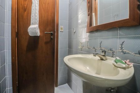 Casa à venda com 159m², 3 quartos e 2 vagas Casa à venda com 159m², 3 quartos e 2 vagasLavabo