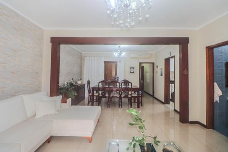 Casa à venda com 159m², 3 quartos e 2 vagas Casa à venda com 159m², 3 quartos e 2 vagasSala