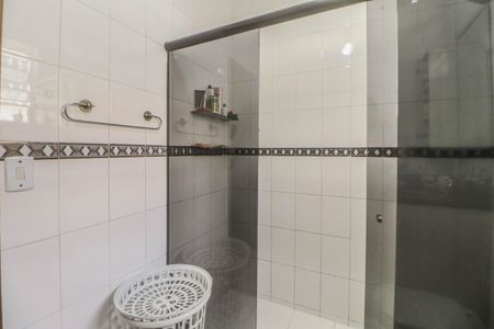 Casa à venda com 159m², 3 quartos e 2 vagas Casa à venda com 159m², 3 quartos e 2 vagasBanheiro