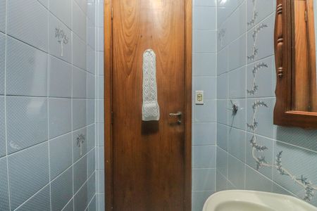 Casa à venda com 159m², 3 quartos e 2 vagas Casa à venda com 159m², 3 quartos e 2 vagasLavabo