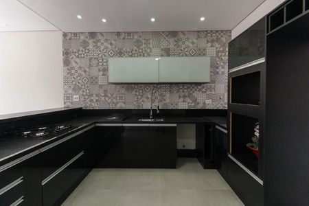 Casa à venda com 252m², 4 quartos e 3 vagasCozinha 1