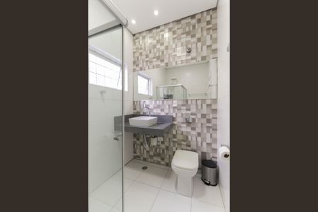 Casa à venda com 252m², 4 quartos e 3 vagasBanheiro 2