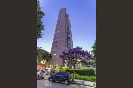 Apartamento à venda com 186m², 3 quartos e 5 vagas Apartamento à venda com 186m², 3 quartos e 5 vagasFachada